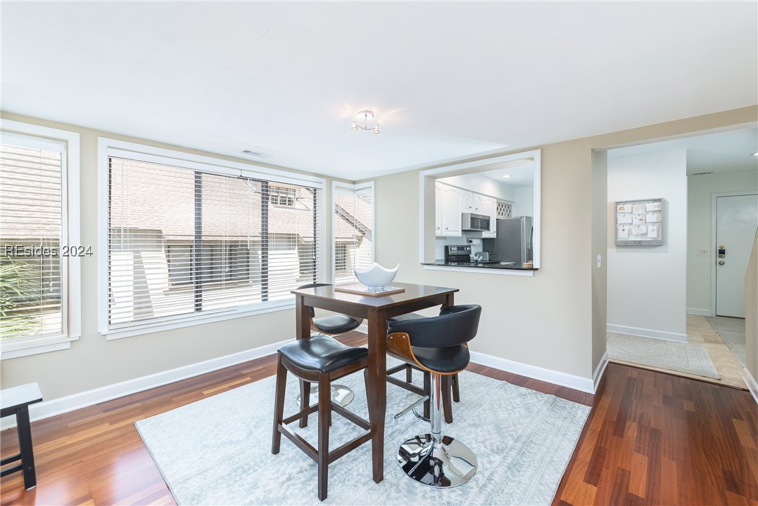 15 Deallyon Avenue Unit: 2