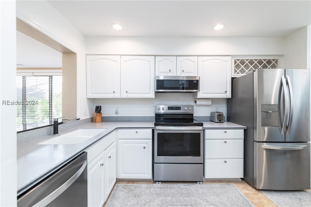 15 Deallyon Avenue Unit: 2