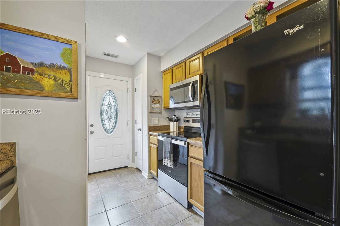 5 John Davis Court
