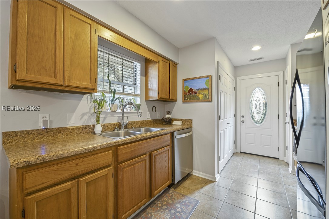 5 John Davis Court