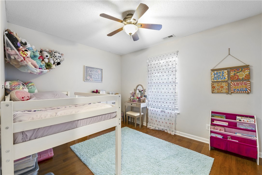 5 John Davis Court