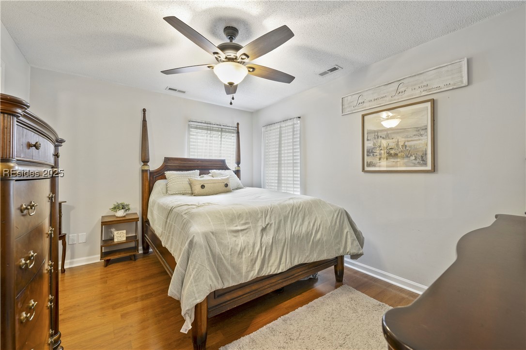 5 John Davis Court