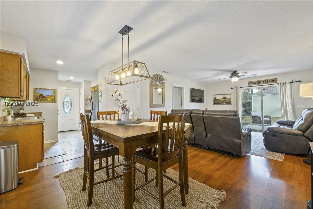 5 John Davis Court