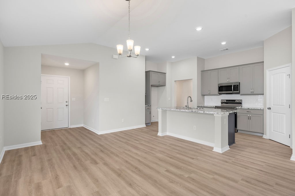 197 Founders Walk