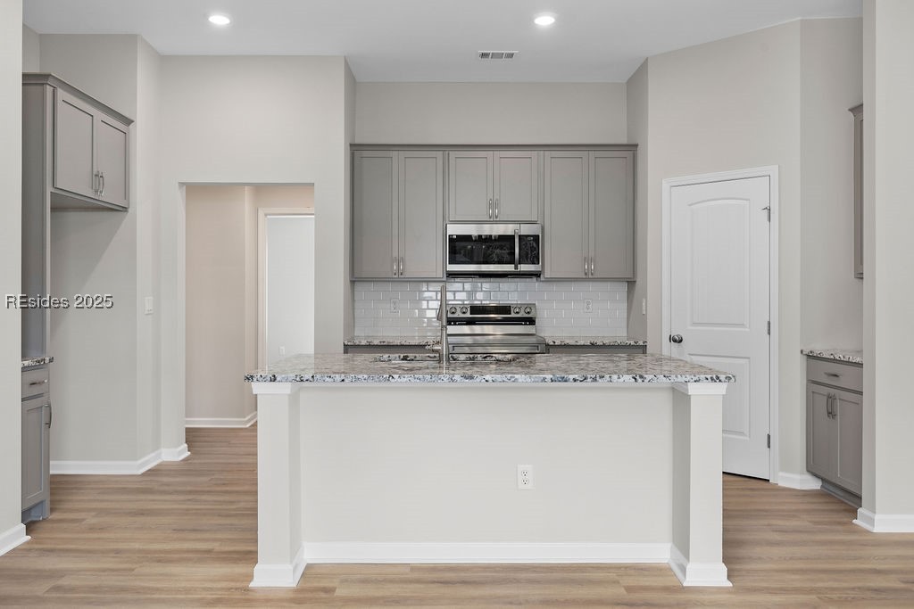 197 Founders Walk