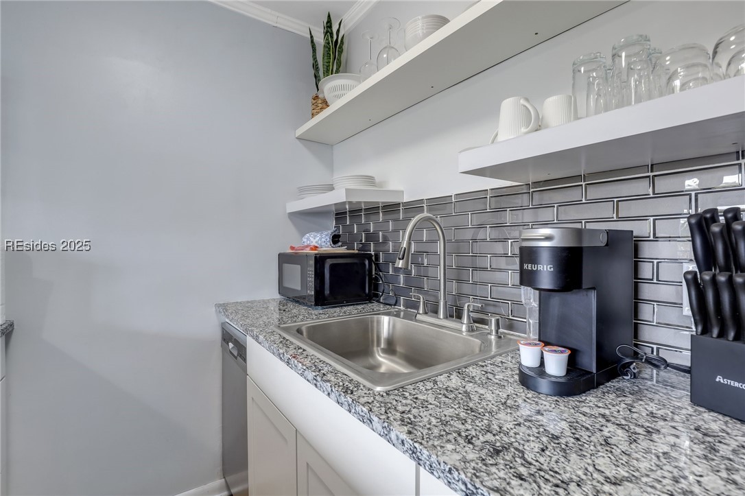 23 S Forest Beach Unit: 235
