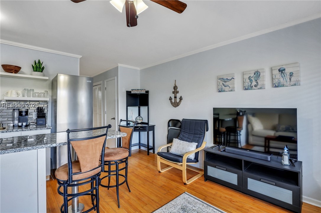 23 S Forest Beach Unit: 235