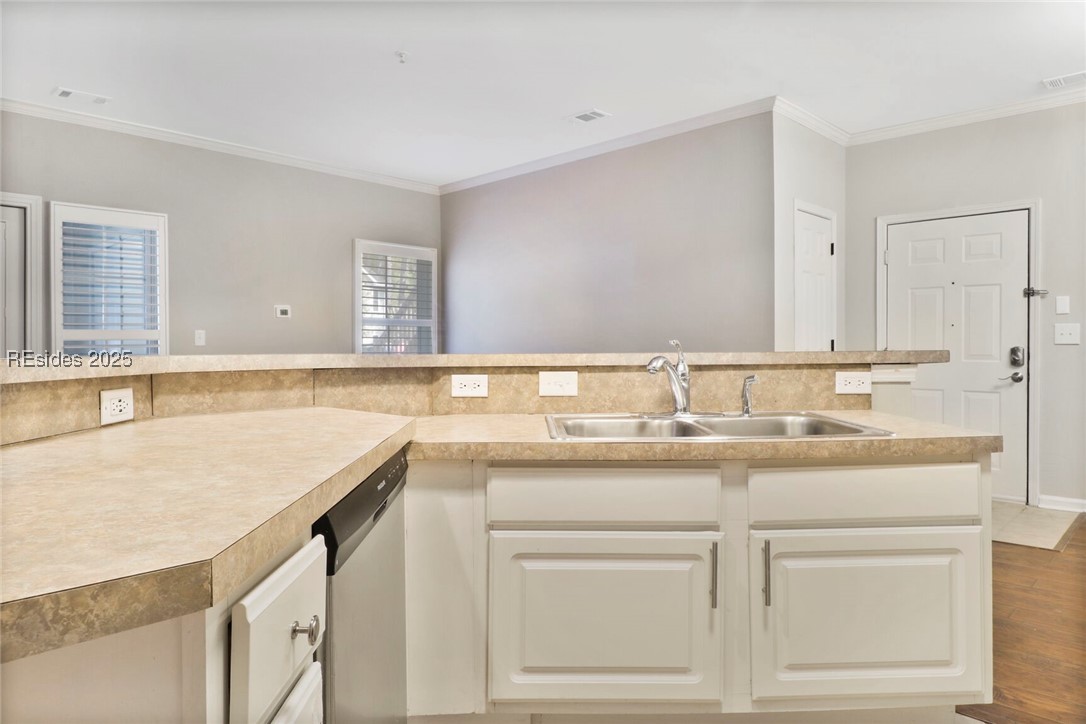 380 Marshland Road Unit: C15