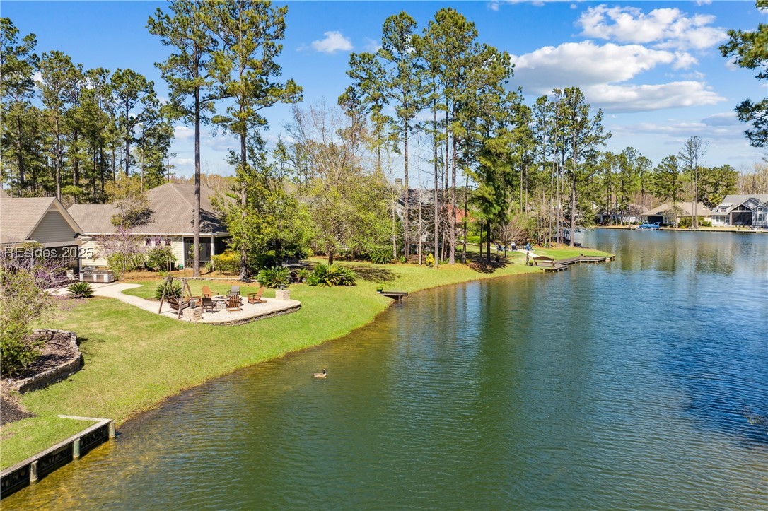16 Lakewood Court