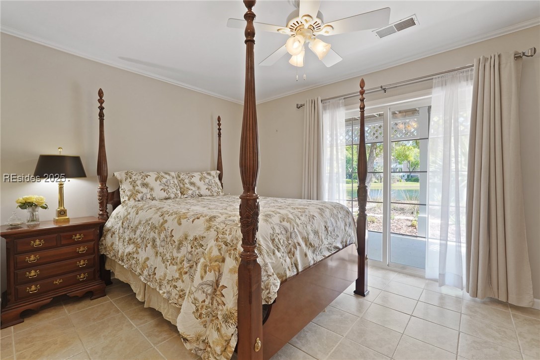 10 Victoria Square Crossing