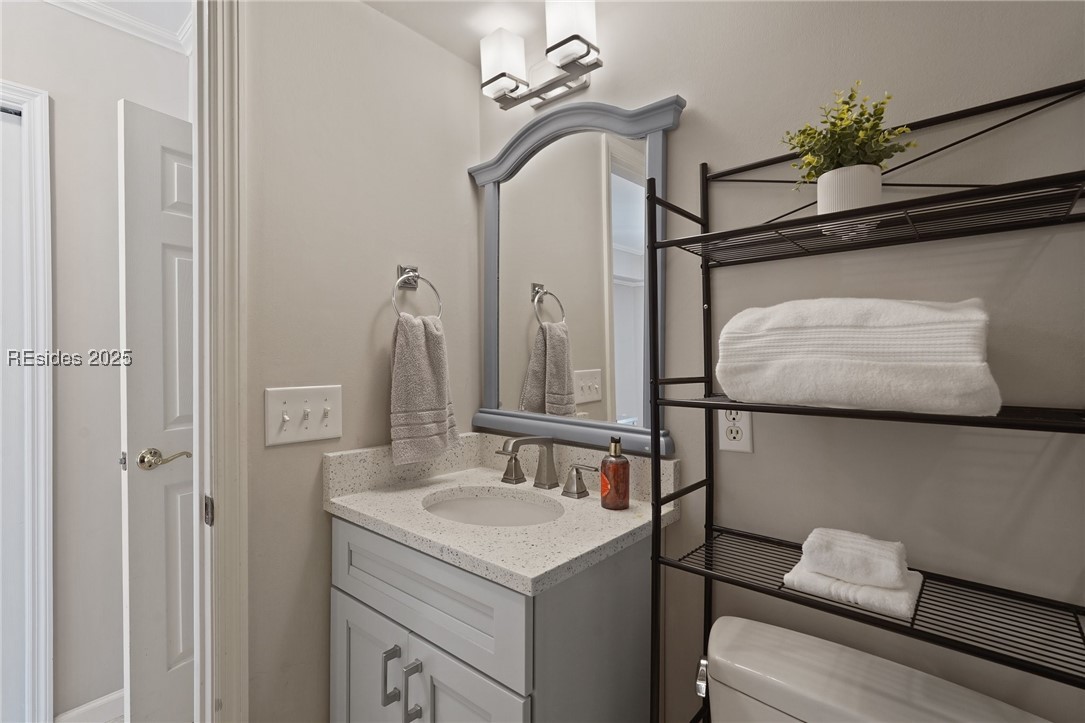 10 Victoria Square Crossing