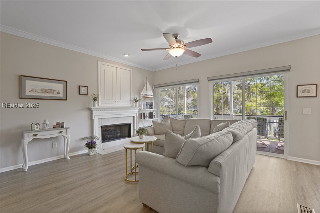 10 Victoria Square Crossing