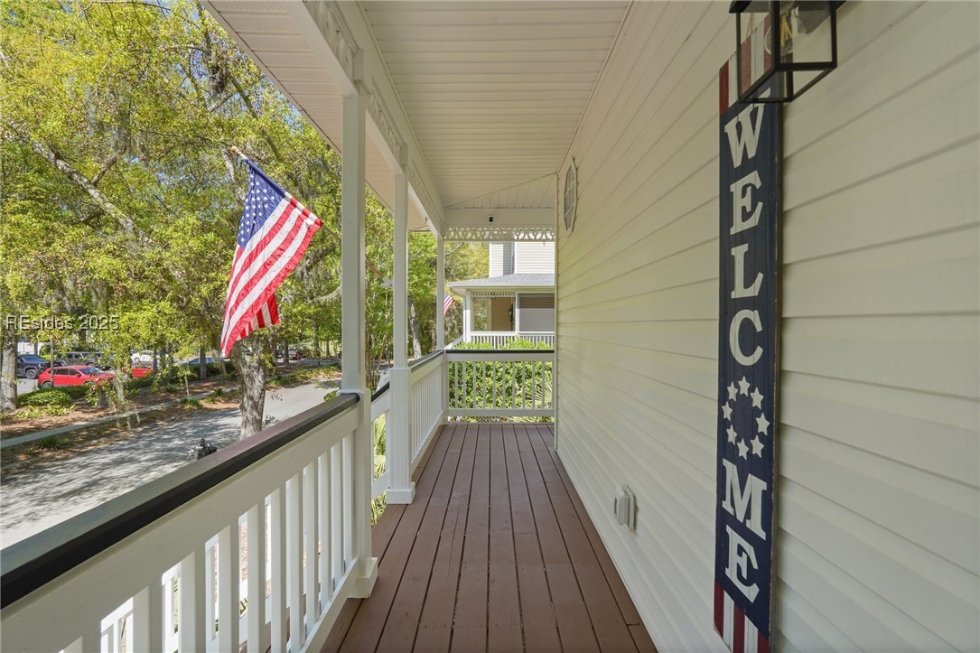 10 Victoria Square Crossing