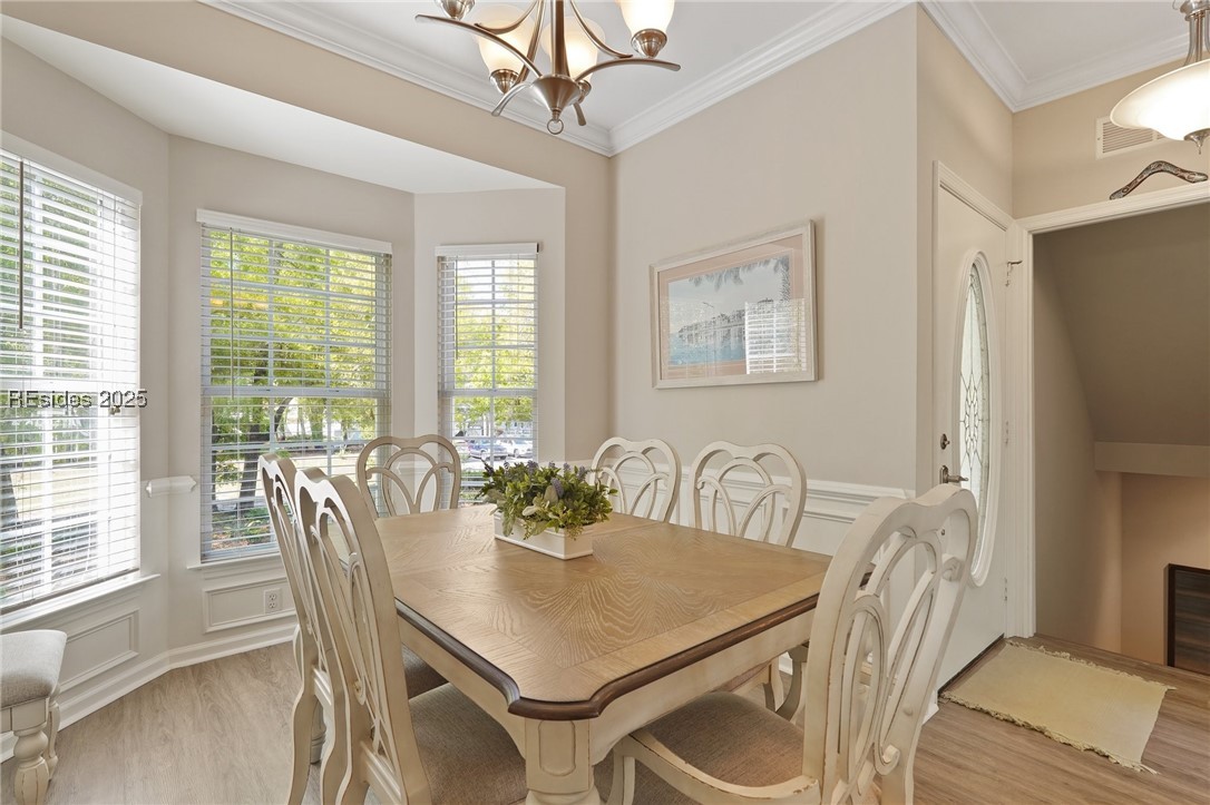 10 Victoria Square Crossing