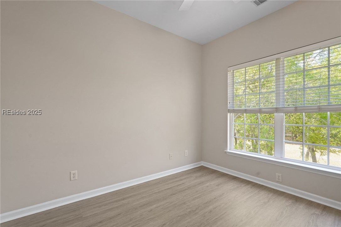 10 Victoria Square Crossing