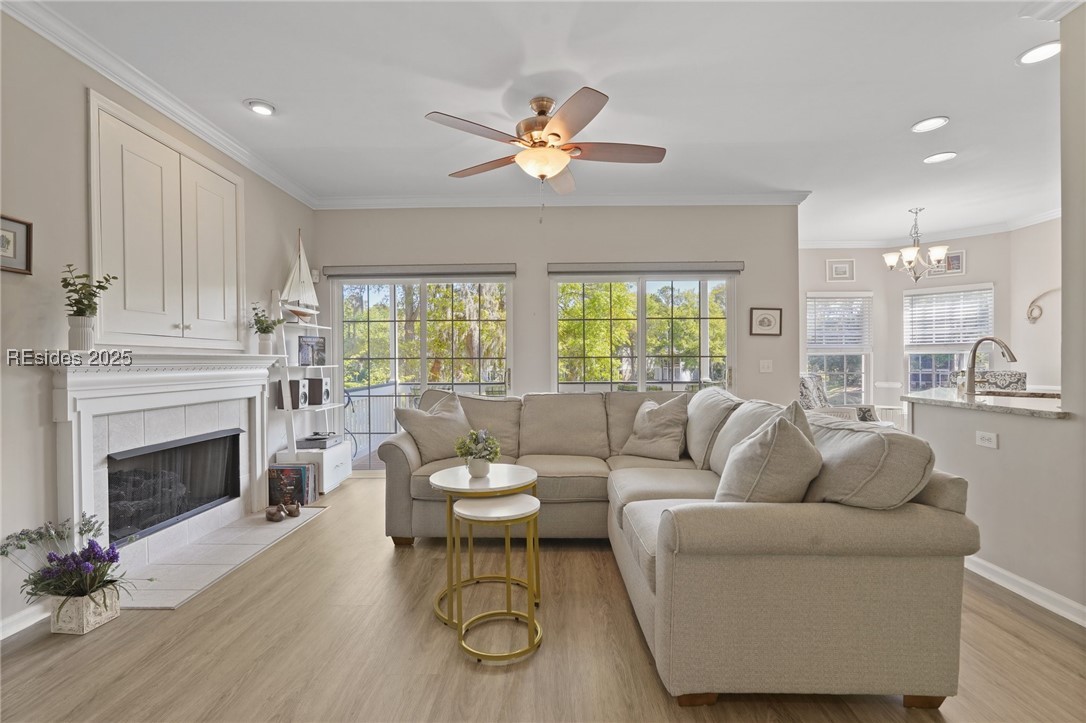 10 Victoria Square Crossing