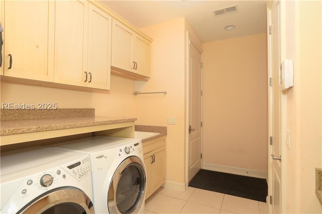 17 Caravelle Lane