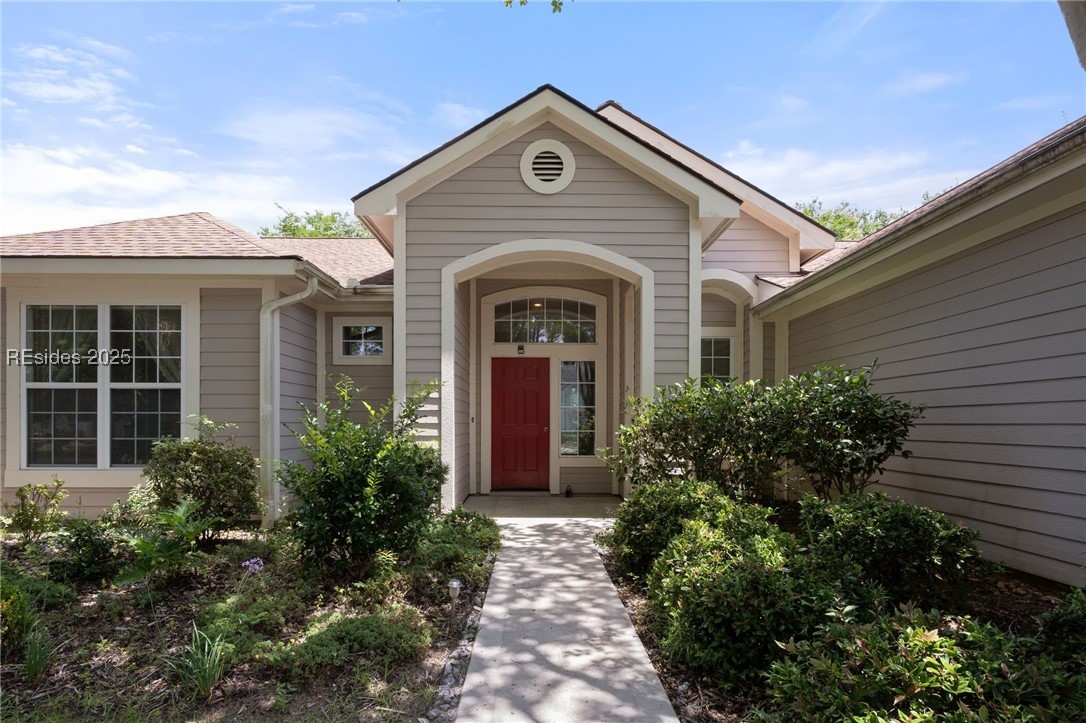 140 Robert E Lee Ln