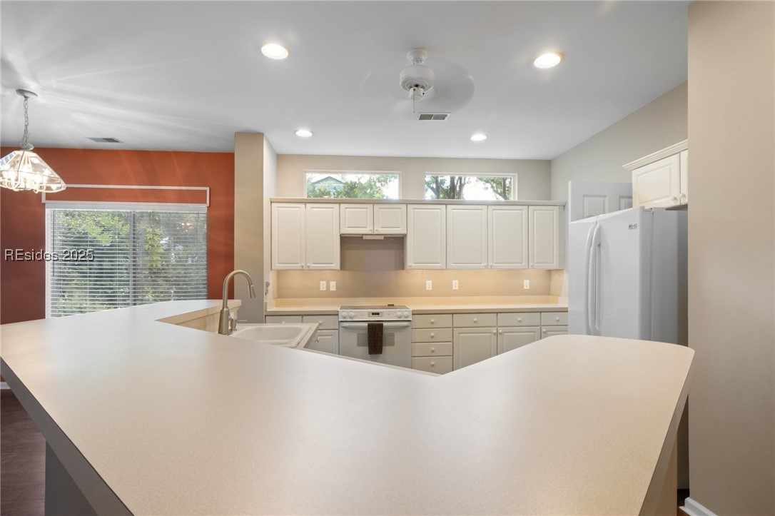 140 Robert E Lee Ln