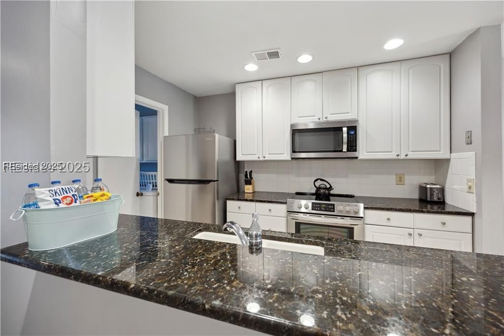 100 Shipyard Drive Unit: 203