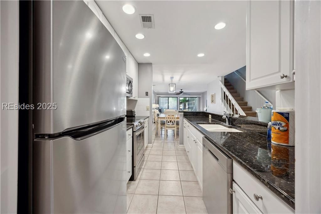 100 Shipyard Drive Unit: 203