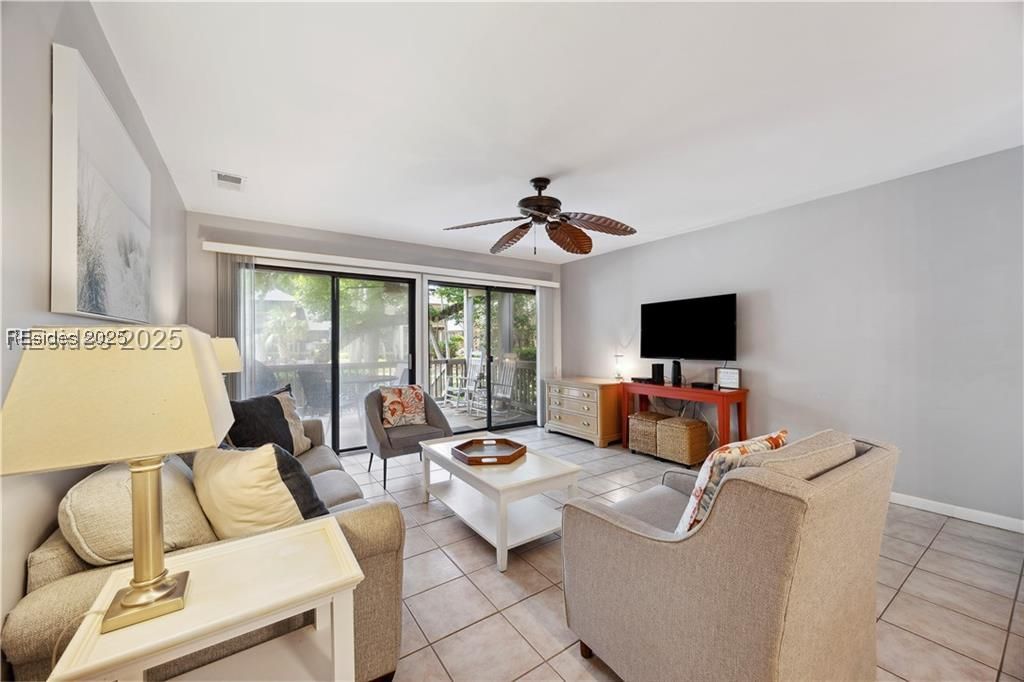 100 Shipyard Drive Unit: 203