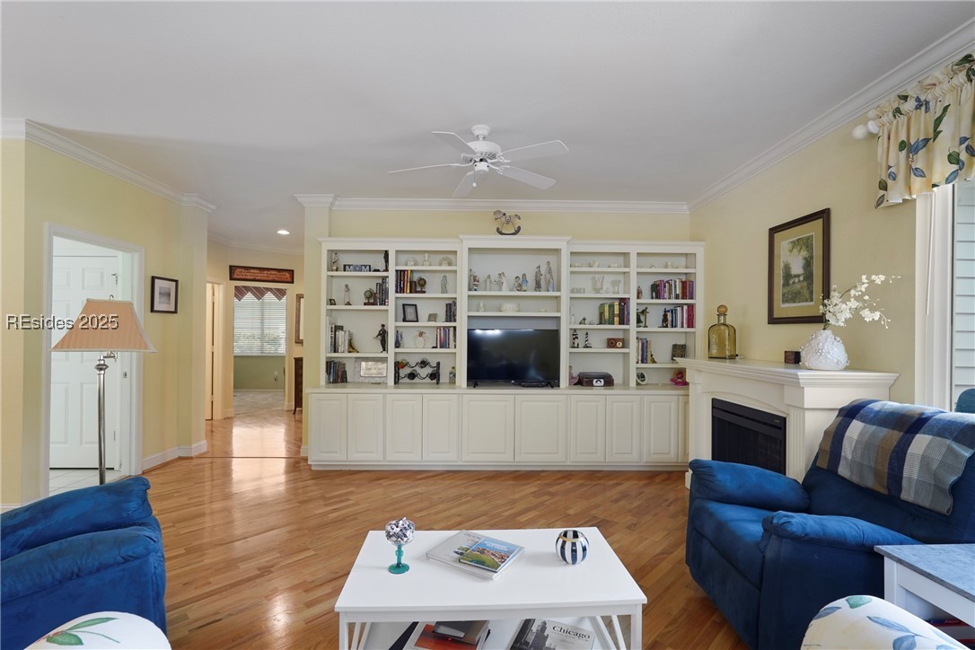 11 Argent Way