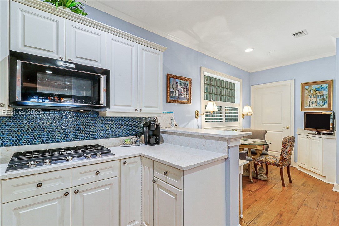 300 Grandview Court Unit: 322