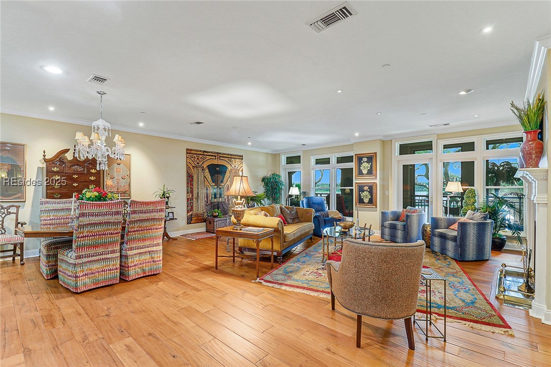 300 Grandview Court Unit: 322