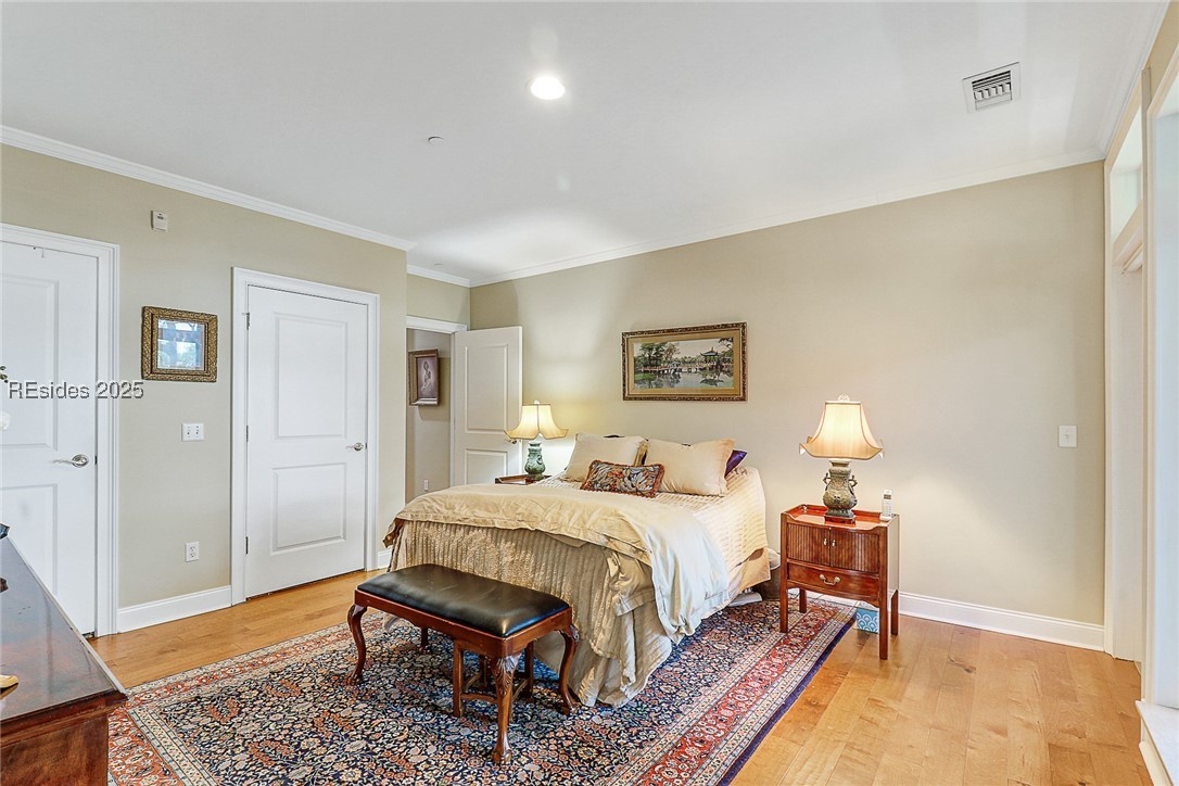 300 Grandview Court Unit: 322