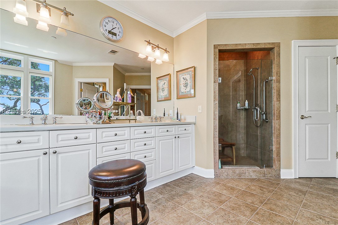 300 Grandview Court Unit: 322