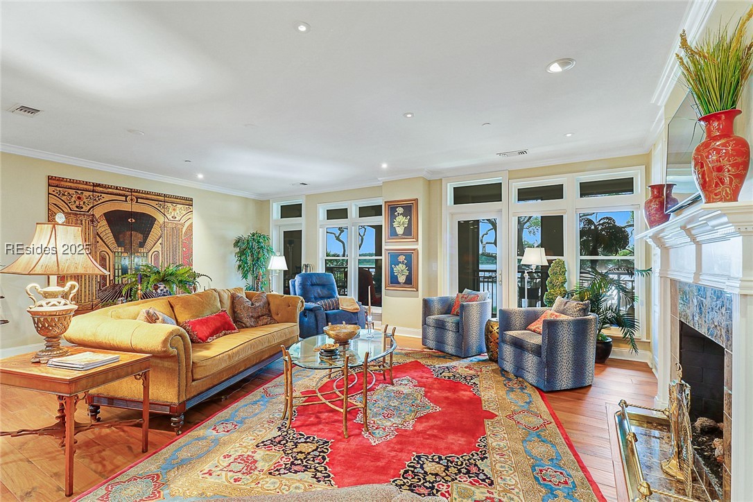 300 Grandview Court Unit: 322