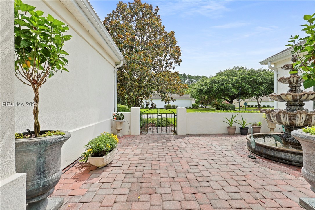 102 Lake Somerset Circle