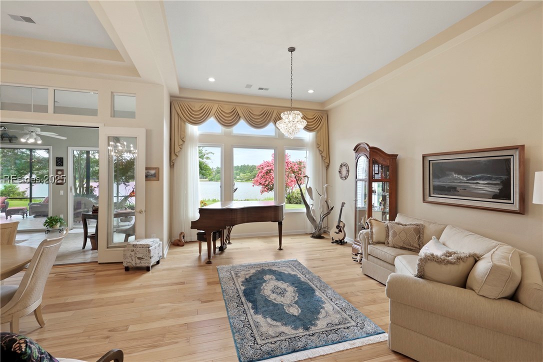102 Lake Somerset Circle