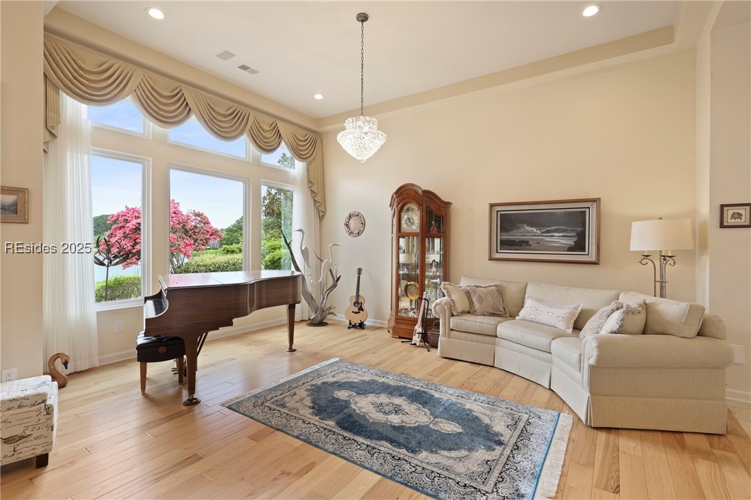 102 Lake Somerset Circle