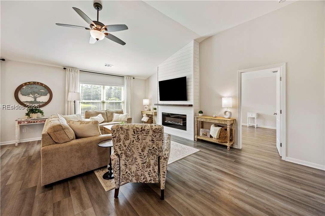 11 Ashington Drive