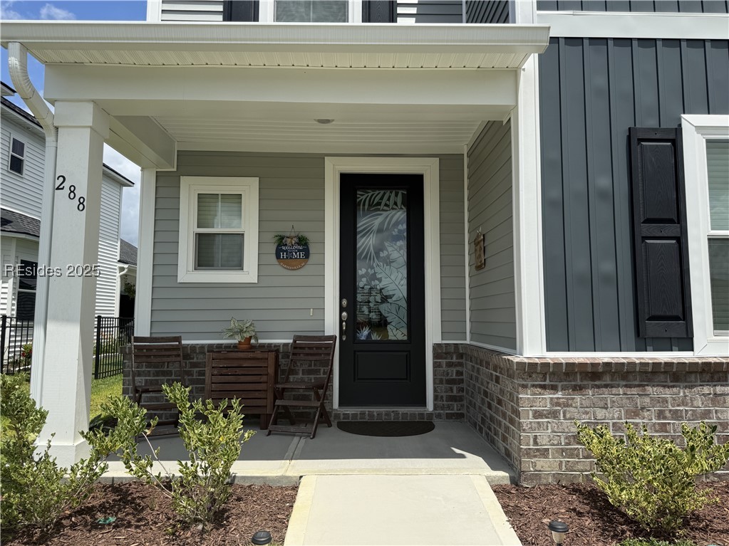 288 Garden Gate Circle W