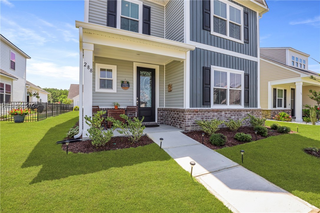 288 Garden Gate Circle W