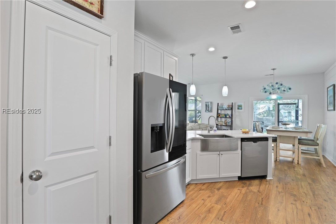 288 Garden Gate Circle W