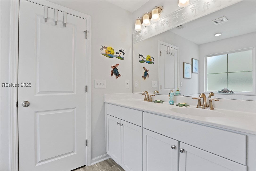 288 Garden Gate Circle W