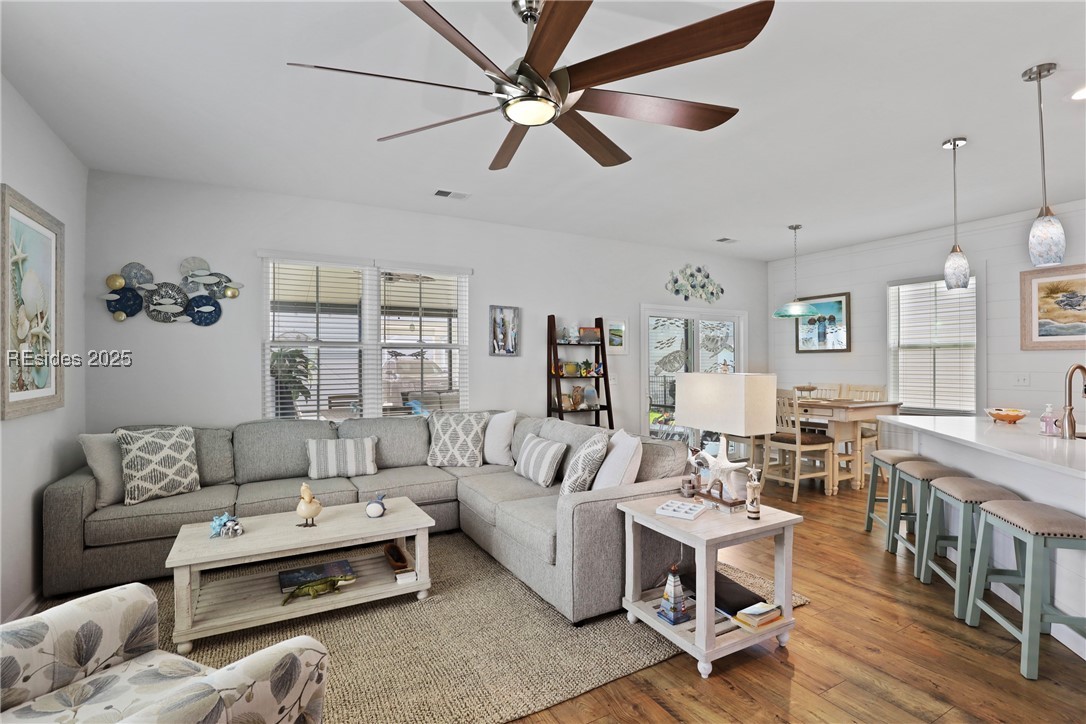 288 Garden Gate Circle W