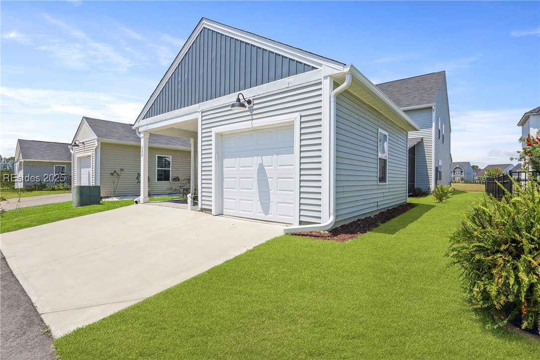 288 Garden Gate Circle W