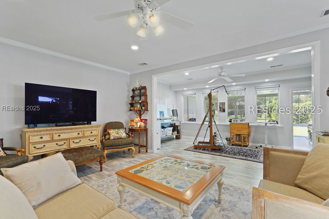 4 Zealy Street