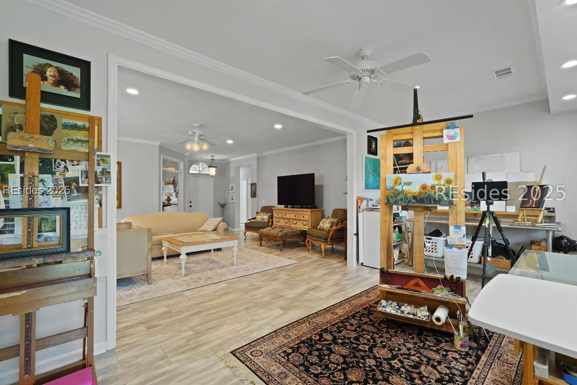 4 Zealy Street