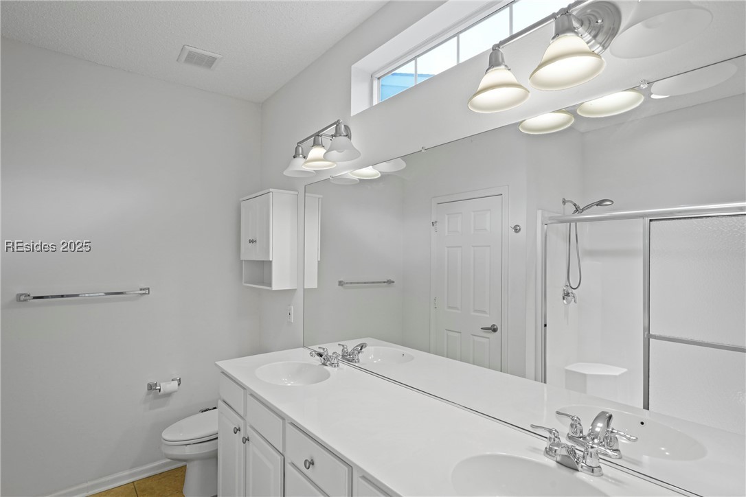 14 Old Country Roses