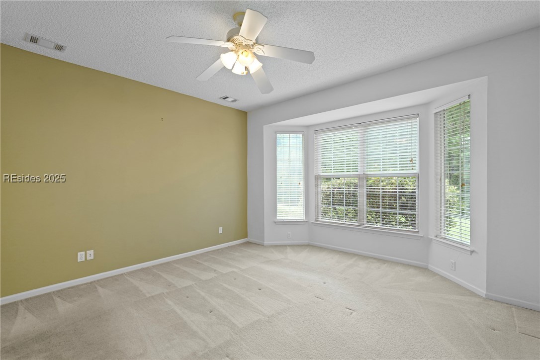 14 Old Country Roses