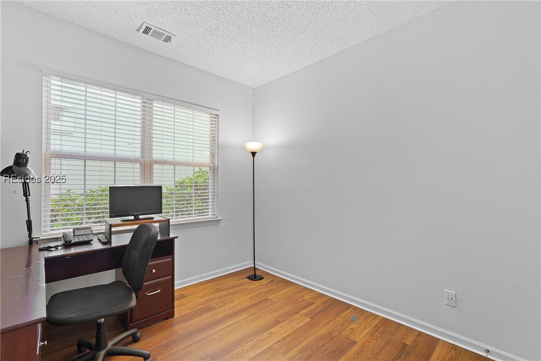 14 Old Country Roses