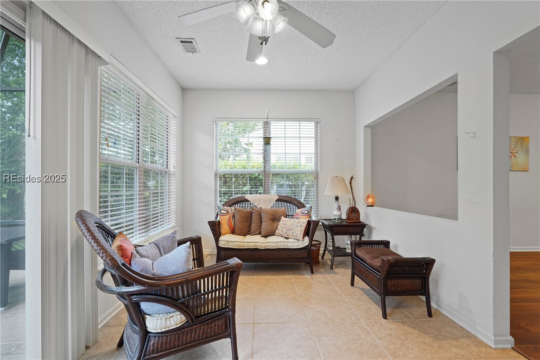 14 Old Country Roses