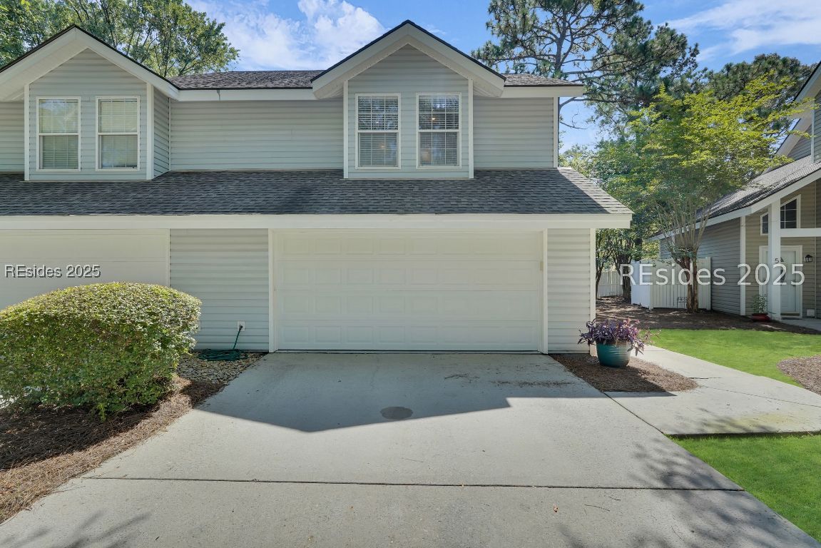 3 Lake Linden Lane Unit: 3