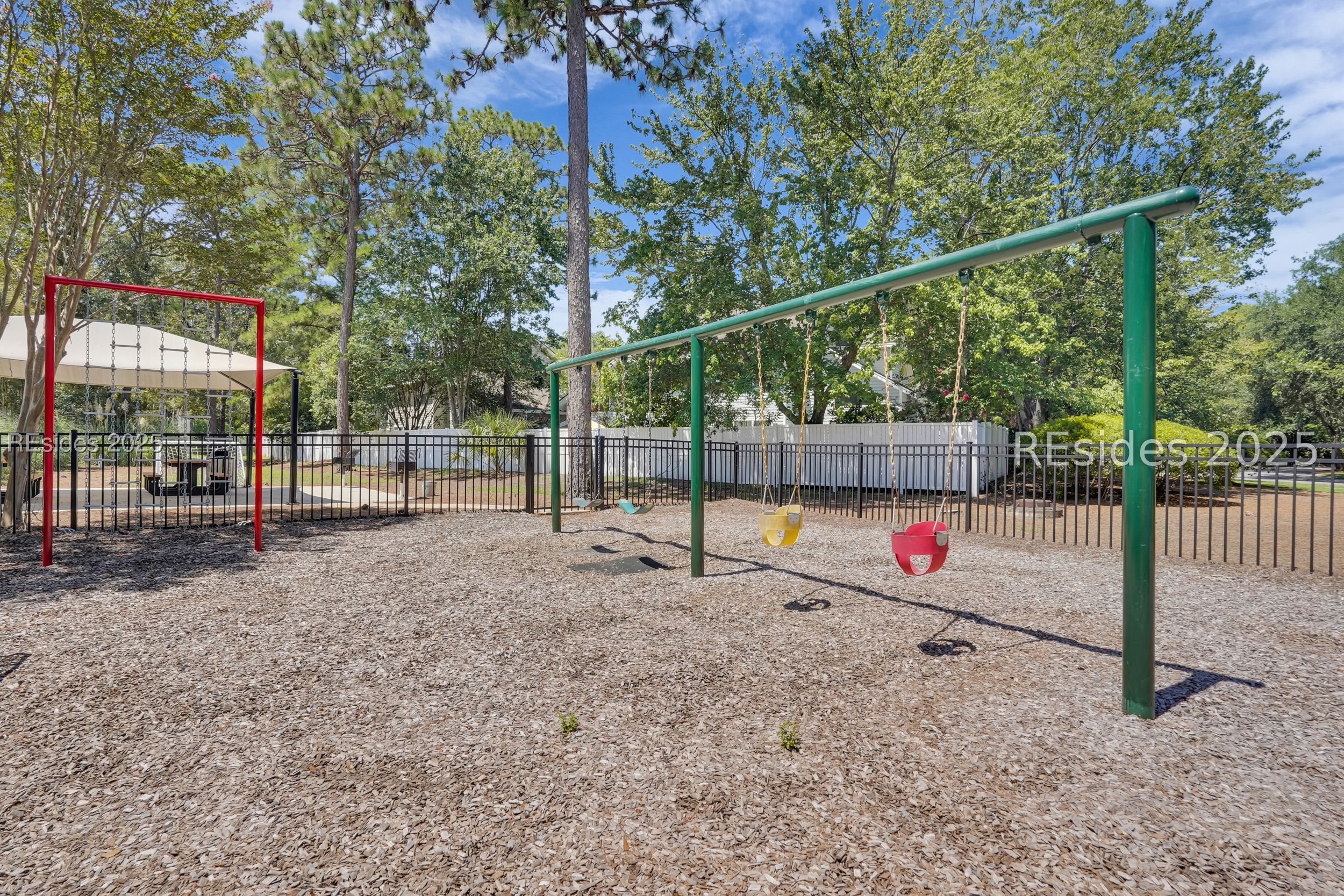 3 Lake Linden Lane Unit: 3